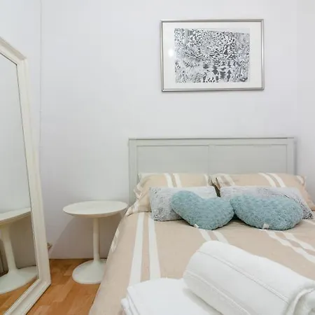 Apartman Santa Catarina House With Backyard *